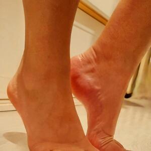 Juliana_feet mym
