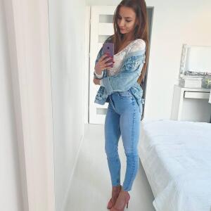 Julie_coquine69 mym