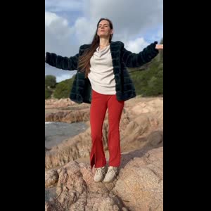 Julie_tongue_official mym