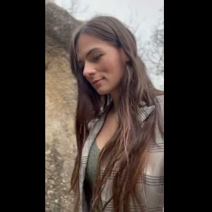 Julie_tongue_official mym