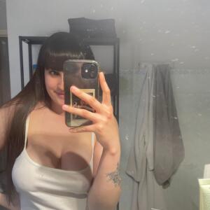Justemma_off mym