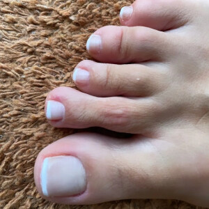 Karine_feets mym