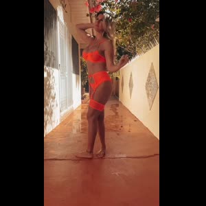 Katymonica_peach mym