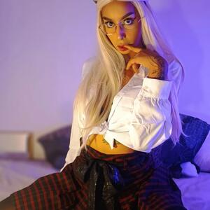 Kitty_baddie mym