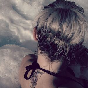 L_divine mym