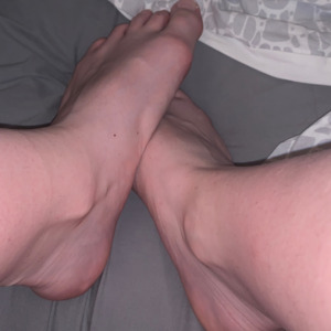 L_feet_77 mym
