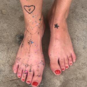 Lady-pieds_ink06 mym