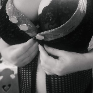 Lady_black413 mym