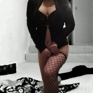Lady_black413 mym