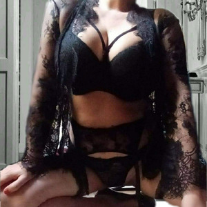 Lady_black413 mym