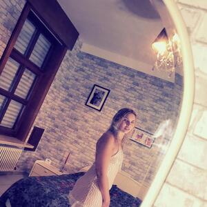 Laicha_manu mym