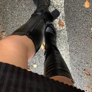 Lana_pieds95 mym