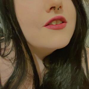 Lapetitepeachyy mym