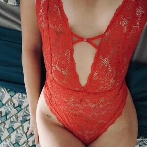Lara_james mym