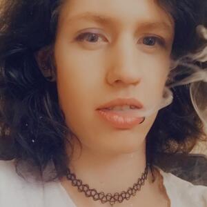 Lara_neko mym