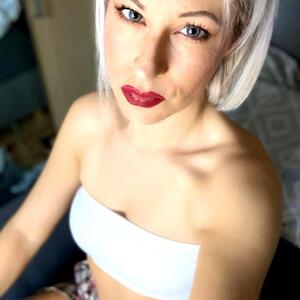 Laramania_1 mym