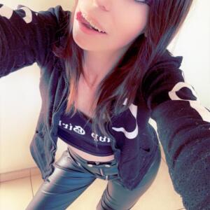 Larina_lilith669 mym