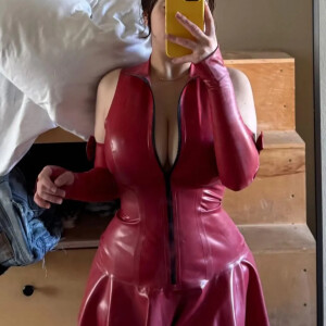 Latexvixen mym