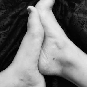 Lauhot_feet mym