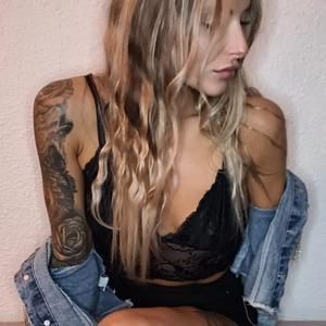 Laura_inked mym