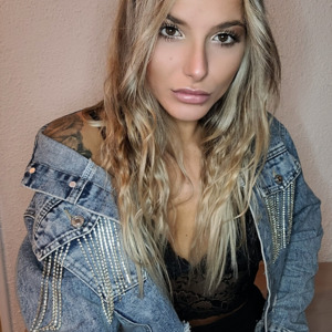Laura_inked mym