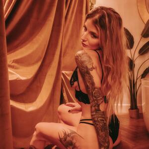 Laura_inked mym