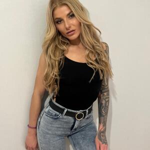Laura_inked mym