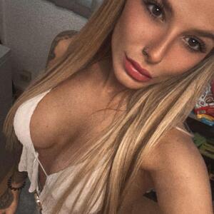 Laura_inked mym
