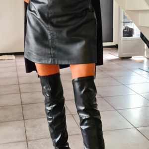 Laura_milf_nude_sexy mym