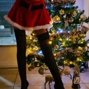 Laura_milf_nude_sexy mym