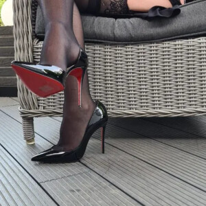 Laura_milf_nude_sexy mym