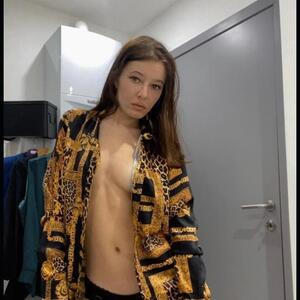 Laura_officiel mym