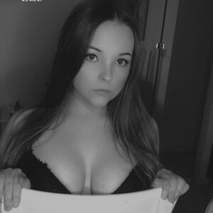 Laura_vnst mym