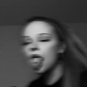 Laura_vnst mym