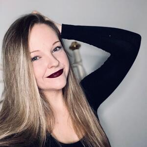 Laura_vnst mym