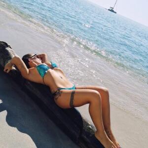 Laura_x mym