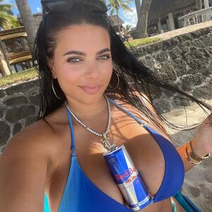 Laurab974 mym