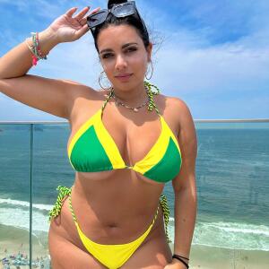 Laurab974 mym