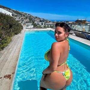 Laurab974 mym