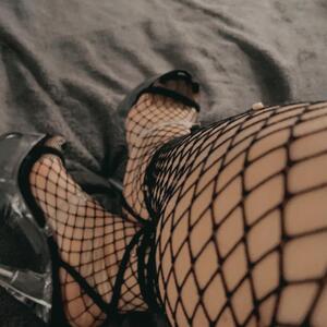 Laurie_fetish mym