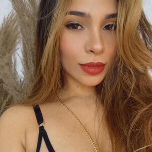 Layla_latina mym