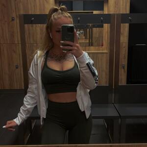 Layla_nurse mym