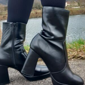 Lea255_pieds_feetlovers mym