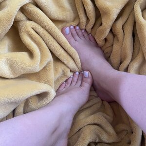 Lele_feet mym