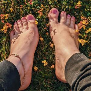 Lenasapsap_feet mym
