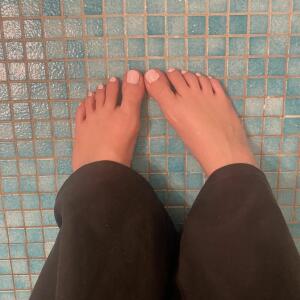 Leonahappyfeet mym