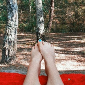 Leonora_feetworship mym