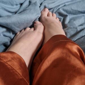 Les_jolis_pieds_d_emy mym