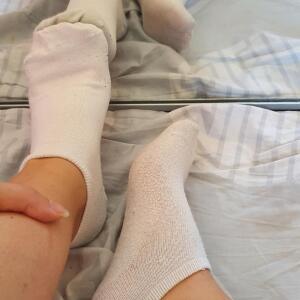 Les_twins_feet_girls mym