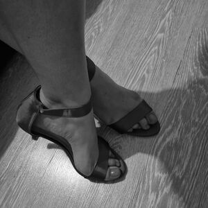 Liily_feet mym
